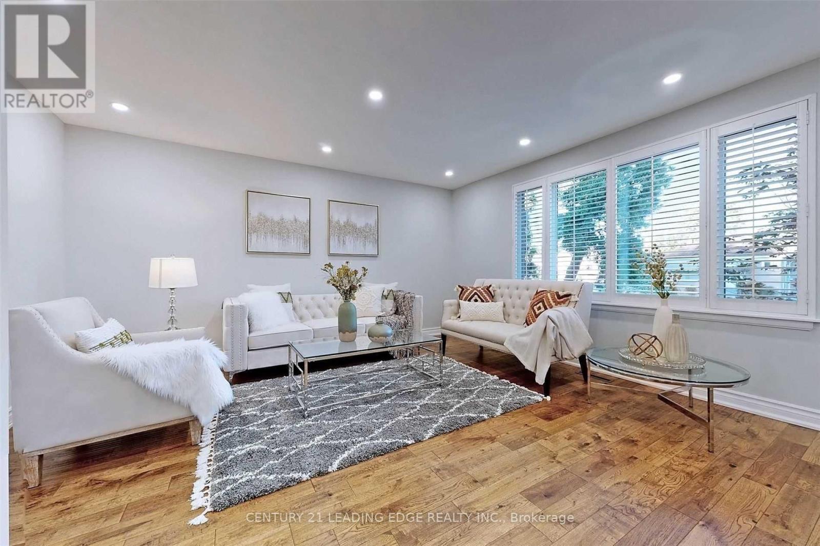 Main - 170 Ellington Drive, Toronto, Ontario  M1R 3Y3 - Photo 4 - E13759710