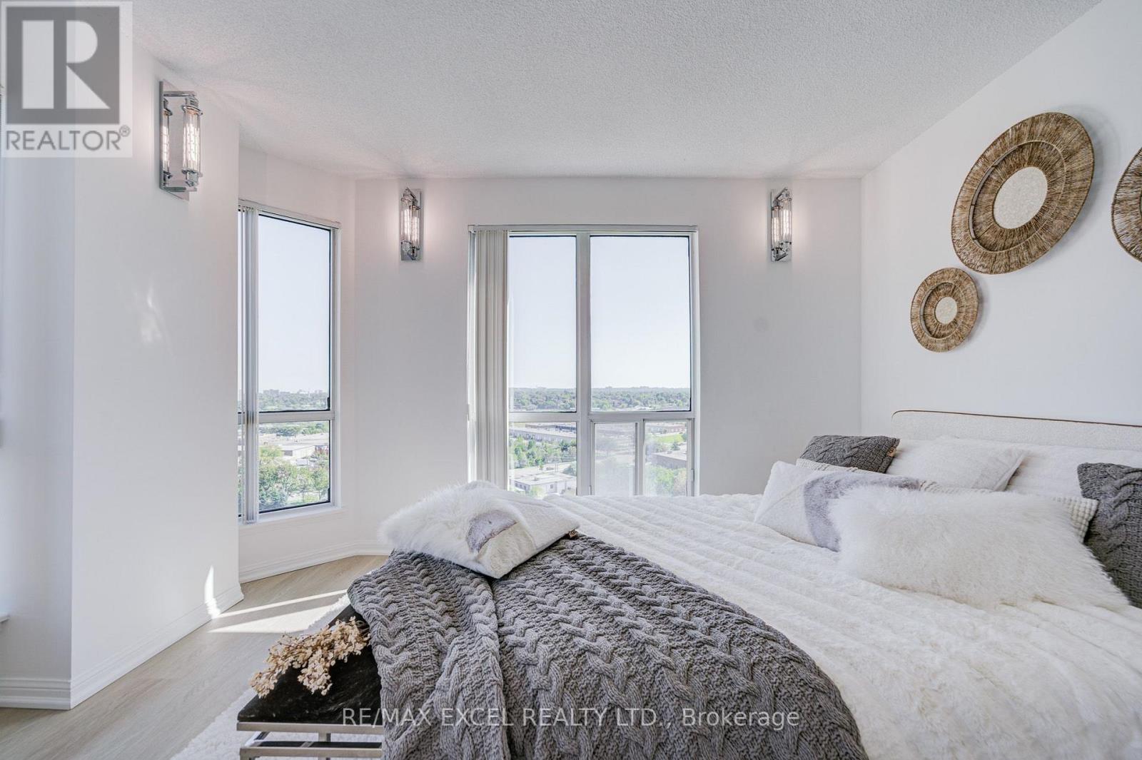1706 - 8 Lee Centre Drive, Toronto, Ontario  M1H 3H8 - Photo 20 - E13775814
