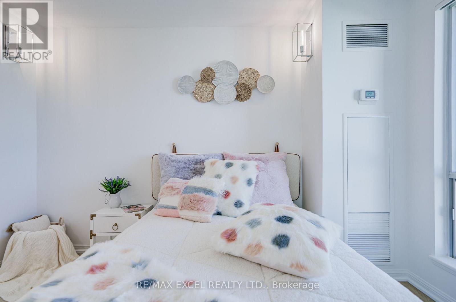 1706 - 8 Lee Centre Drive, Toronto, Ontario  M1H 3H8 - Photo 31 - E13775814