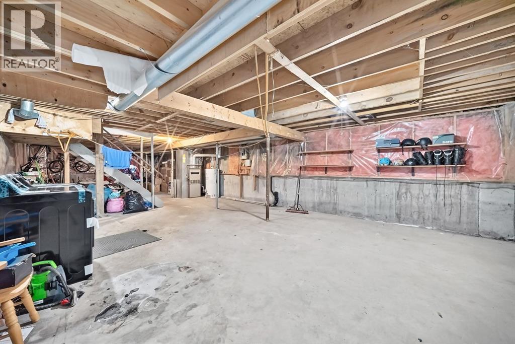 33 Aberdare Way NE, Calgary, Alberta  T2A 6T6 - Photo 21 - A2344844