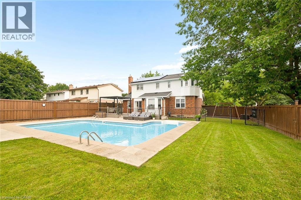 315 Crimson Crescent, Waterloo, Ontario  N2K 2T2 - Photo 34 - 40862778