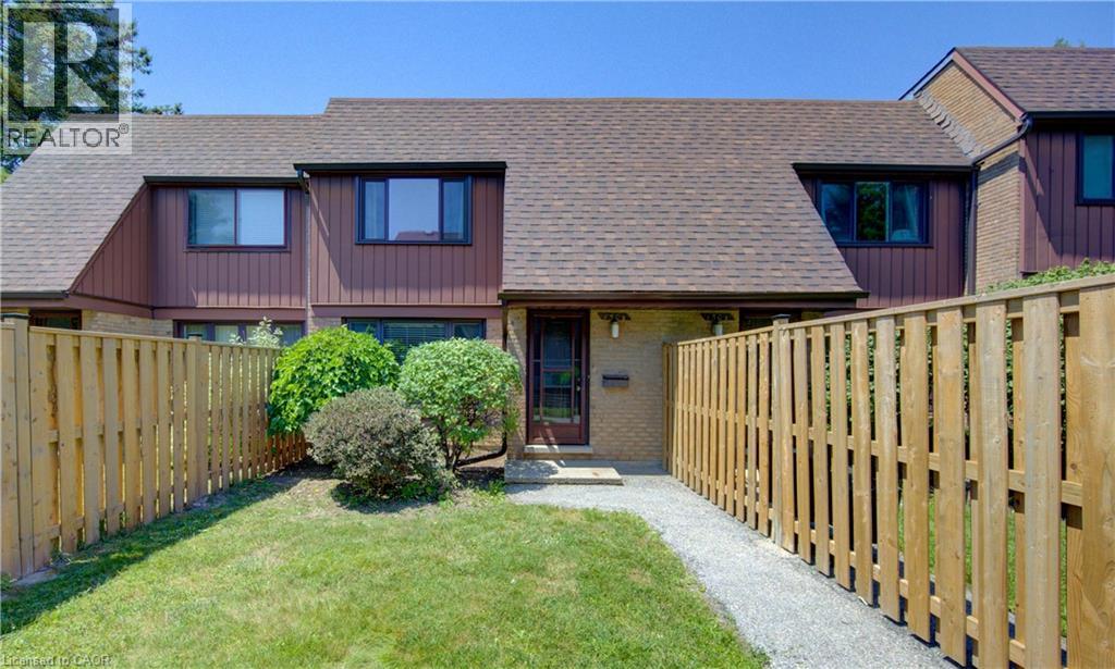 150 KINGSWOOD Drive Unit# B, Kitchener, Ontario