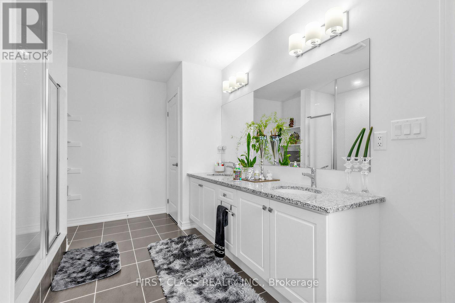 15 Abbey Crescent, Barrie, Ontario  L9J 0W9 - Photo 28 - S13777018