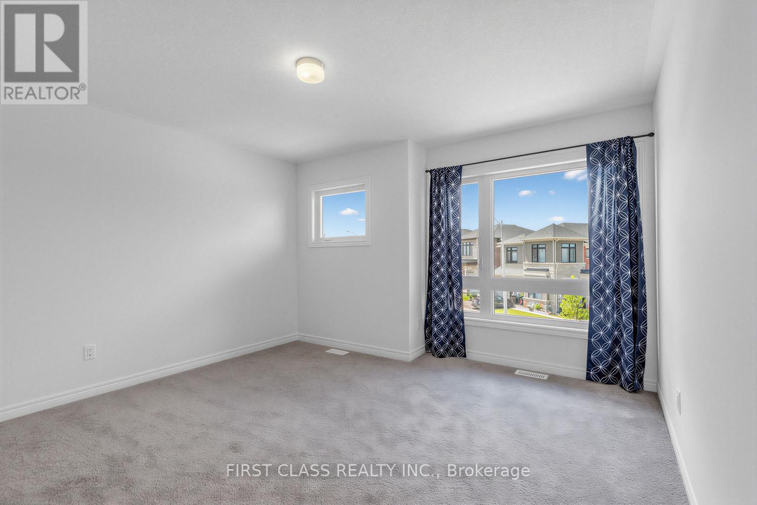 15 Abbey Crescent, Barrie, Ontario  L9J 0W9 - Photo 32 - S13777018