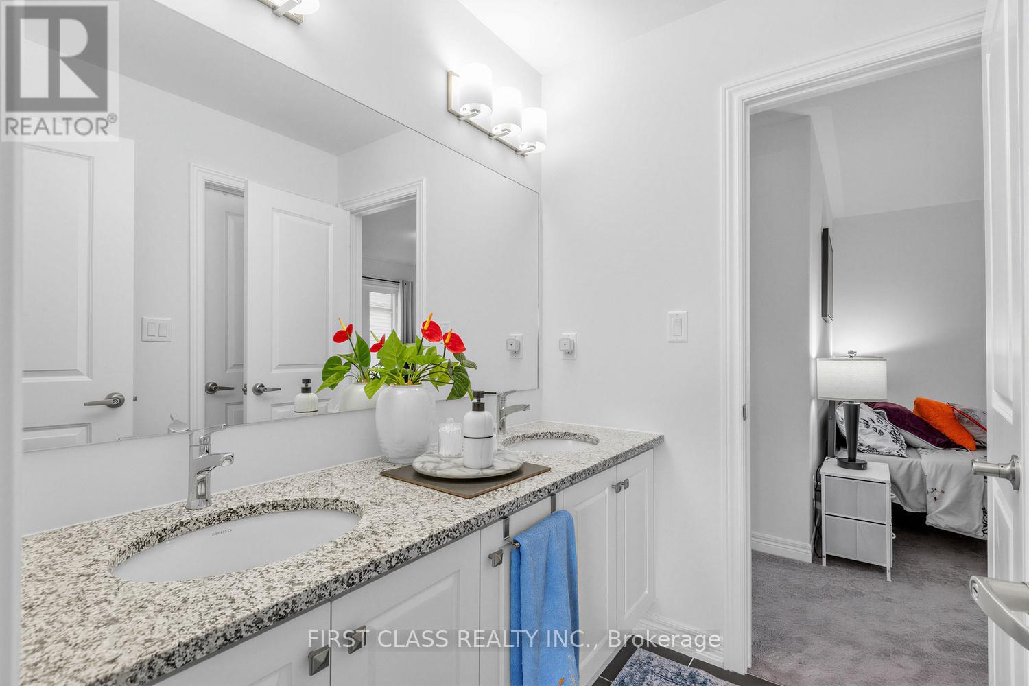 15 Abbey Crescent, Barrie, Ontario  L9J 0W9 - Photo 33 - S13777018