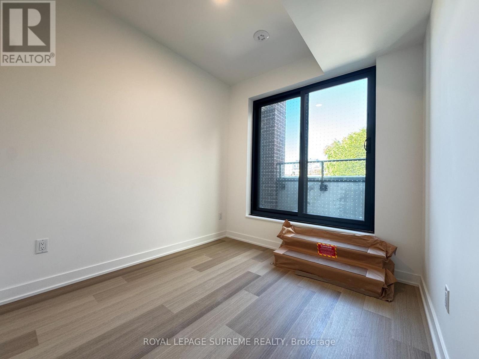 309 - 1 Vine Avenue, Toronto, Ontario  M6P 0C8 - Photo 8 - W13777016