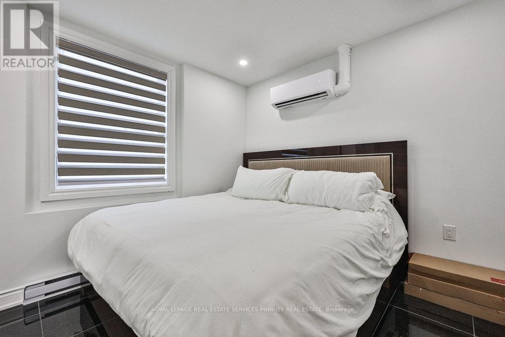 1 - 93 Park Street W, Mississauga, Ontario  L5H 1L2 - Photo 14 - W13777032
