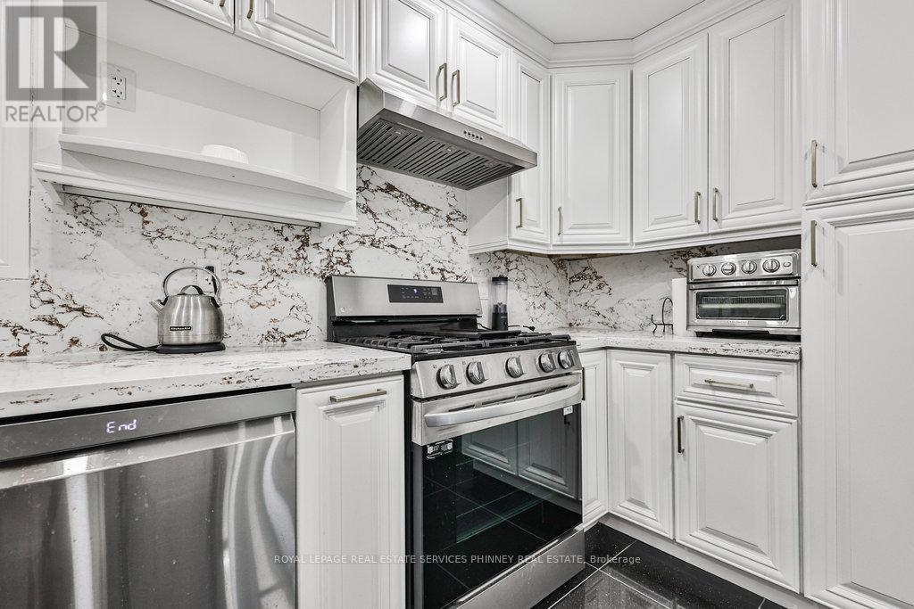 1 - 93 Park Street W, Mississauga, Ontario  L5H 1L2 - Photo 5 - W13777032