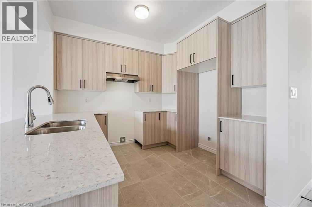 306 Robert Woolner Street, Ayr, Ontario  N0B 1E0 - Photo 6 - 40788074