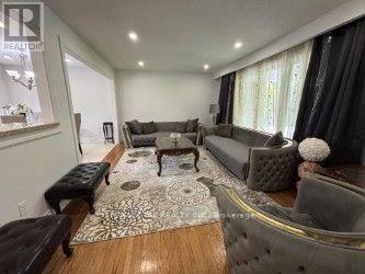 29 Westwood Lane, Richmond Hill, Ontario  L4C 6X4 - Photo 11 - N13768960