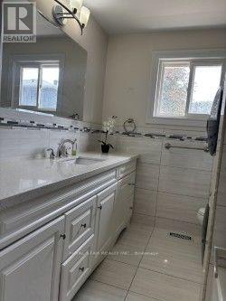 29 Westwood Lane, Richmond Hill, Ontario  L4C 6X4 - Photo 22 - N13768960
