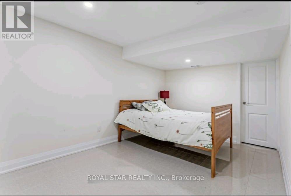 29 Westwood Lane, Richmond Hill, Ontario  L4C 6X4 - Photo 20 - N13768960