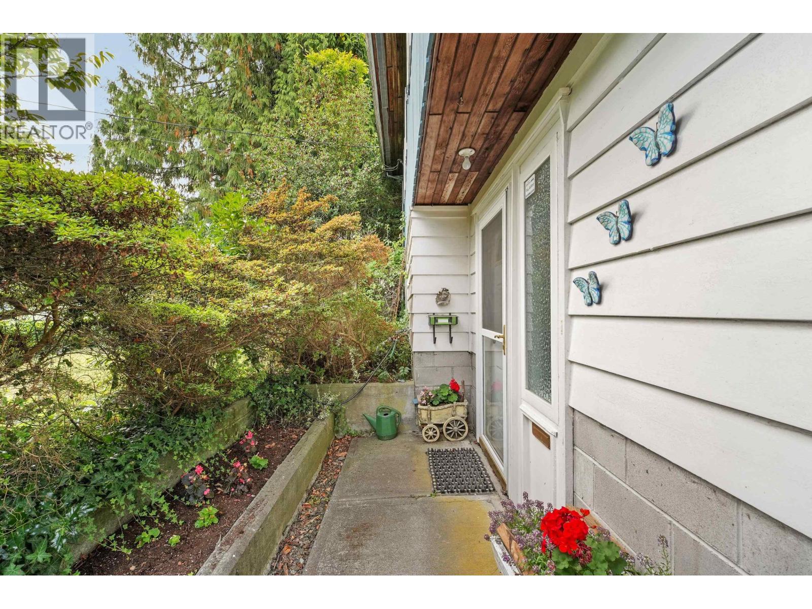 11669 228 Street, Maple Ridge, British Columbia  V2X 6L7 - Photo 3 - R3164697