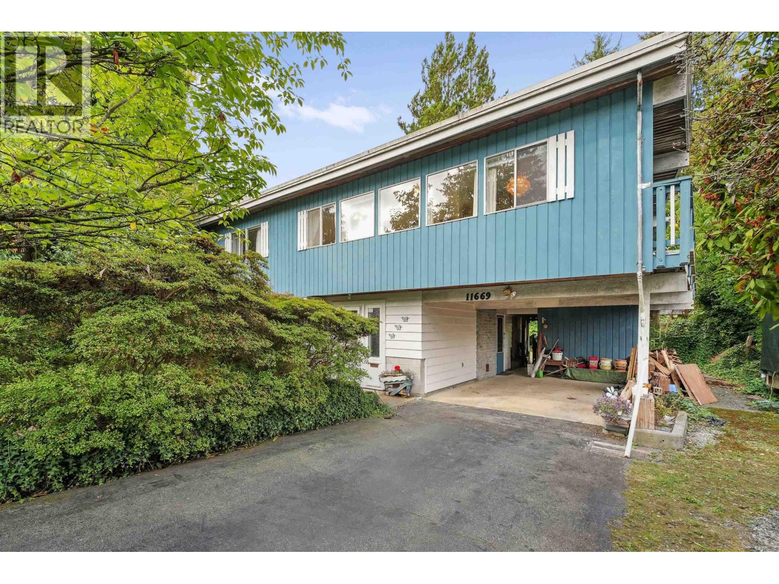 11669 228 Street, Maple Ridge, British Columbia  V2X 6L7 - Photo 2 - R3164697
