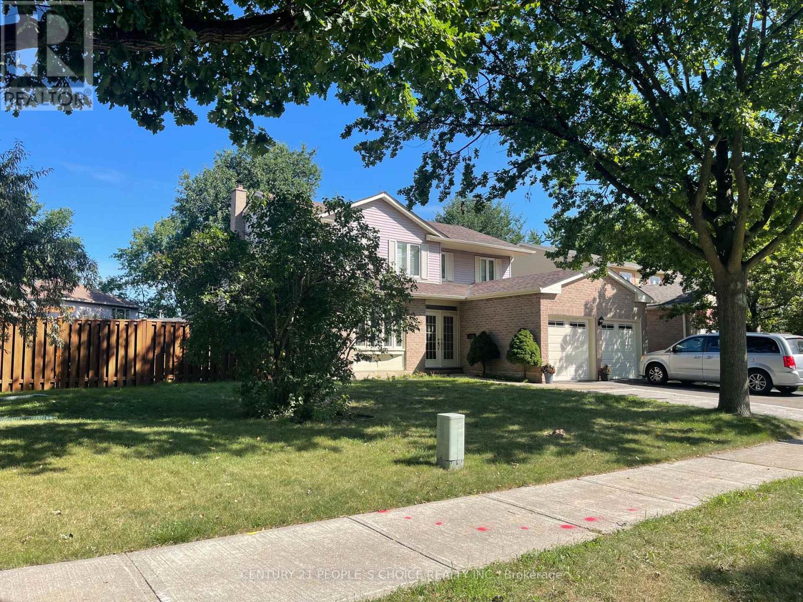 6063 Farmstead Lane, Mississauga, Ontario  L5N 2Y9 - Photo 2 - W13774628