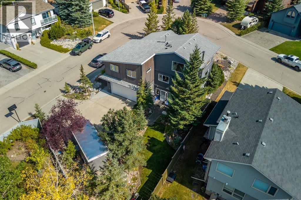 133 Coyote Way, Canmore, Alberta  T1W 1C3 - Photo 2 - A2344895