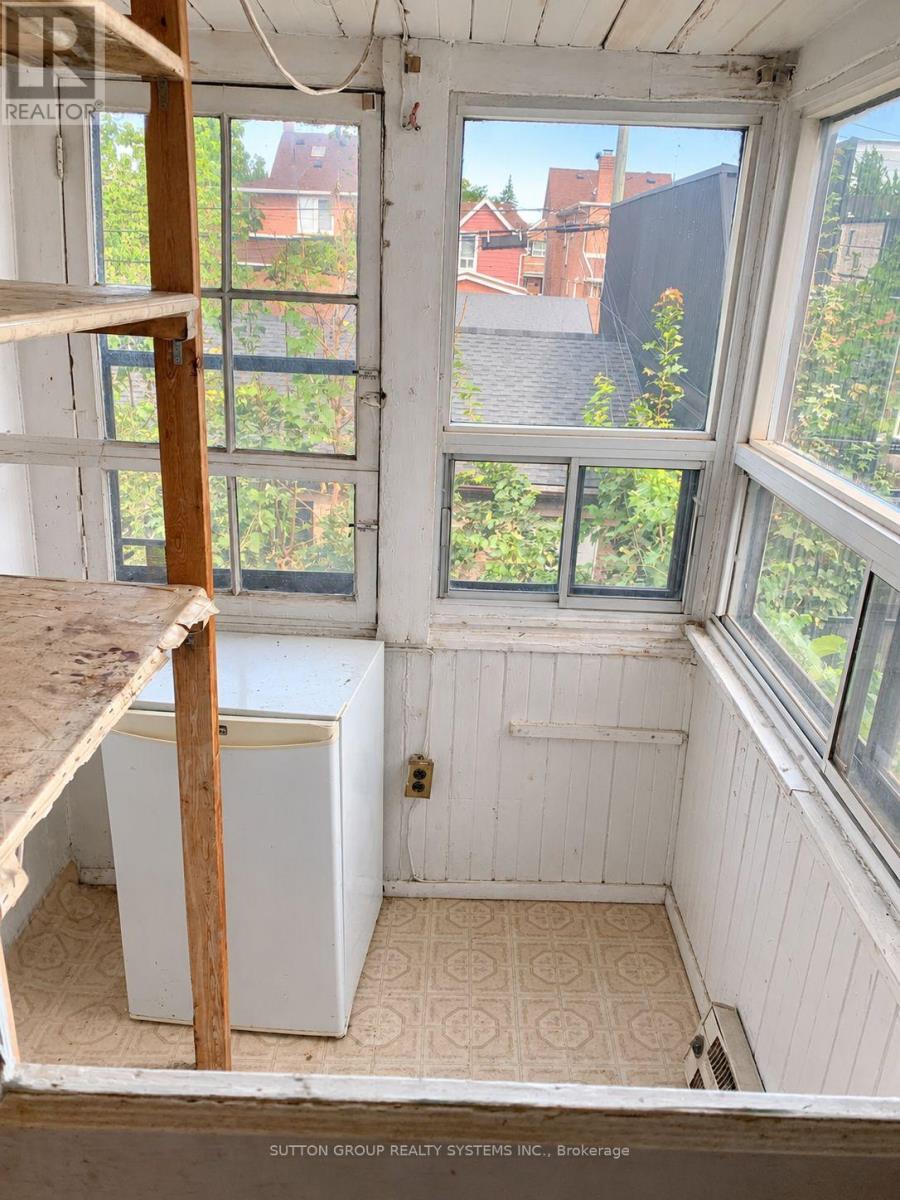 1139 Dovercourt Road, Toronto, Ontario  M6H 2Y1 - Photo 17 - C13752436