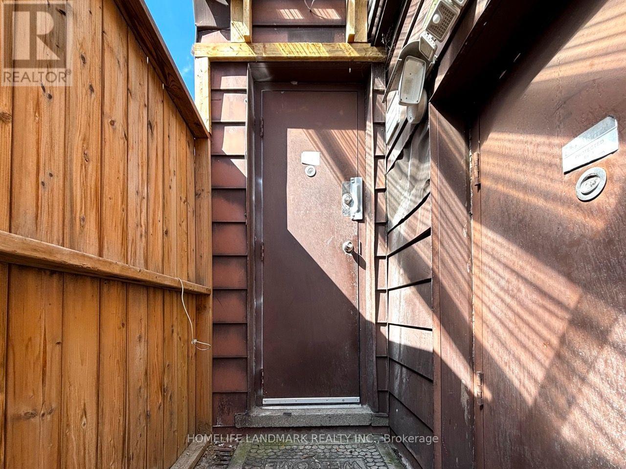 Unit 1 - 3229 Yonge Street, Toronto, Ontario  M4N 2L3 - Photo 19 - C13777070