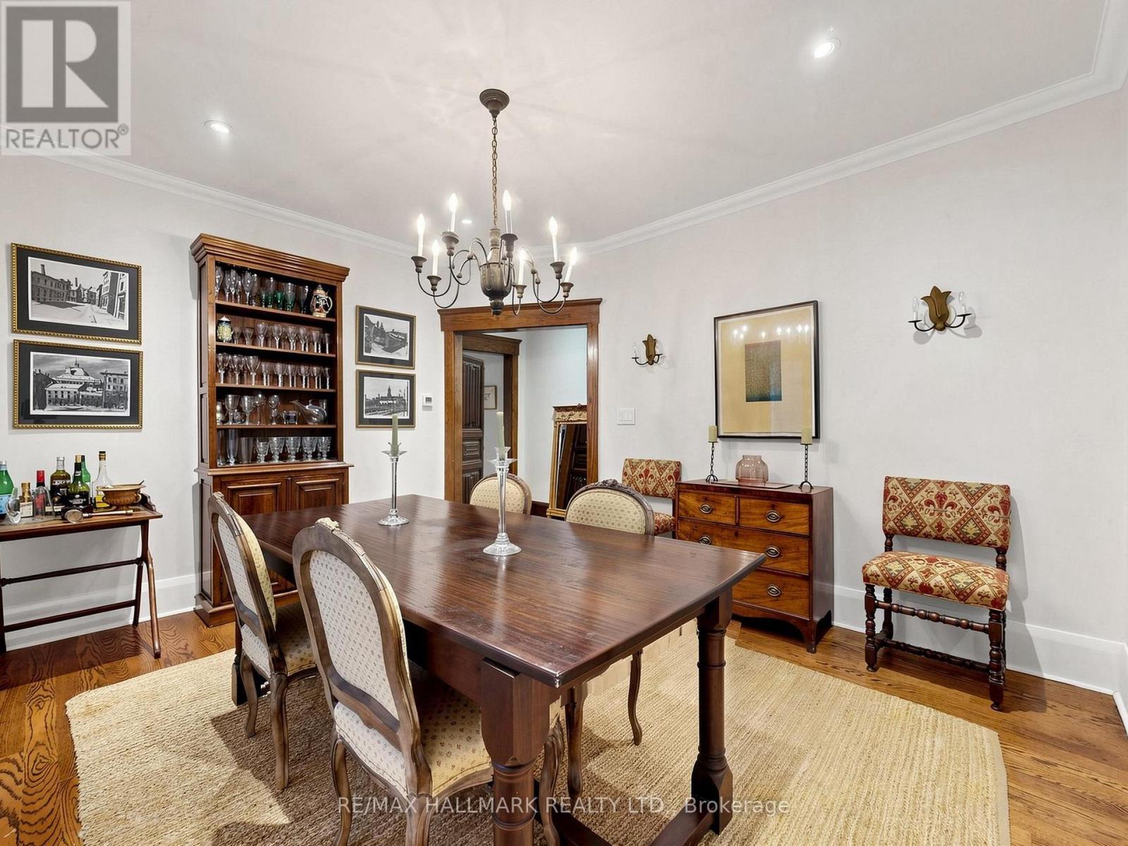 Main/second Floor - 20 Glenfern Avenue, Toronto, Ontario  M4E 1B7 - Photo 10 - E13777056