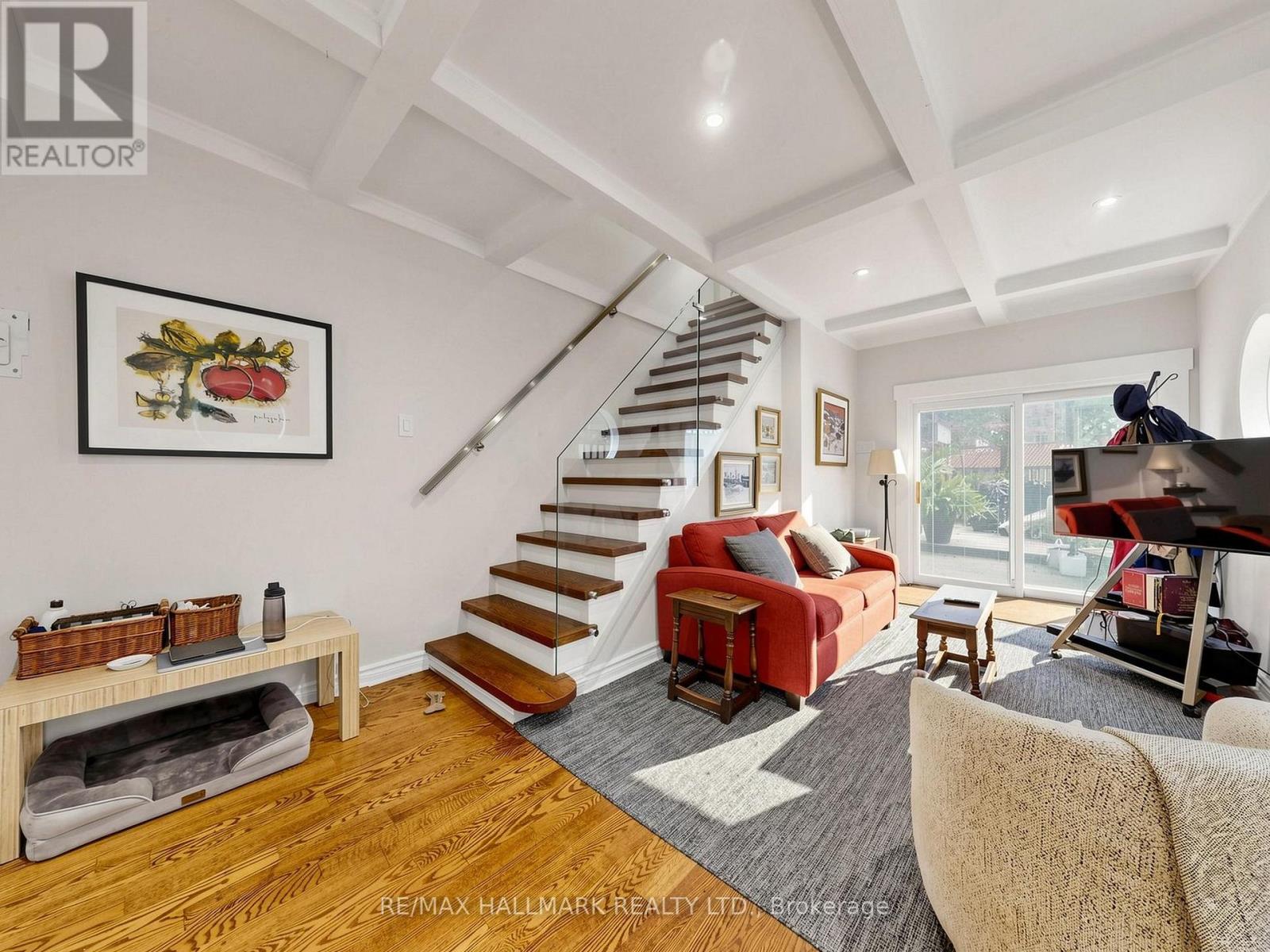 Main/second Floor - 20 Glenfern Avenue, Toronto, Ontario  M4E 1B7 - Photo 13 - E13777056