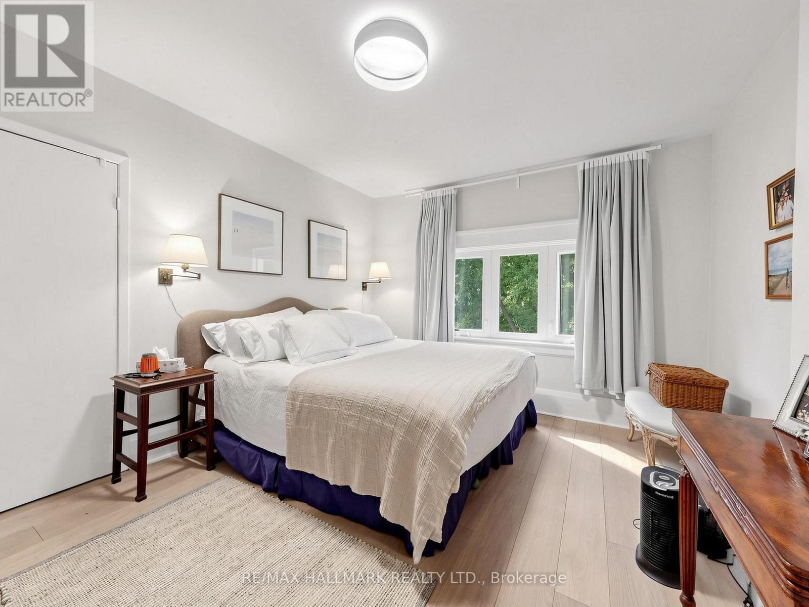 Main/second Floor - 20 Glenfern Avenue, Toronto, Ontario  M4E 1B7 - Photo 18 - E13777056