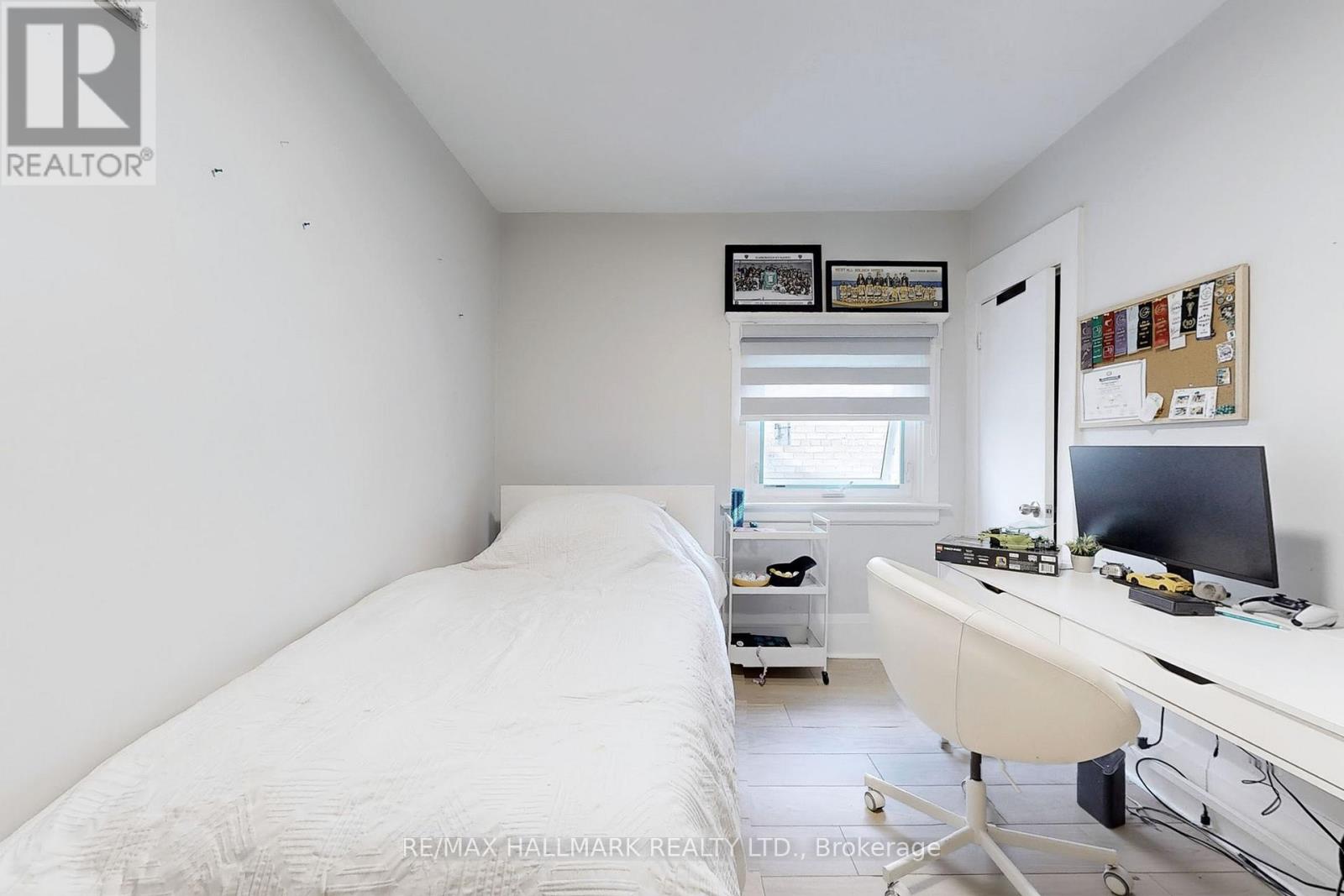 Main/second Floor - 20 Glenfern Avenue, Toronto, Ontario  M4E 1B7 - Photo 25 - E13777056