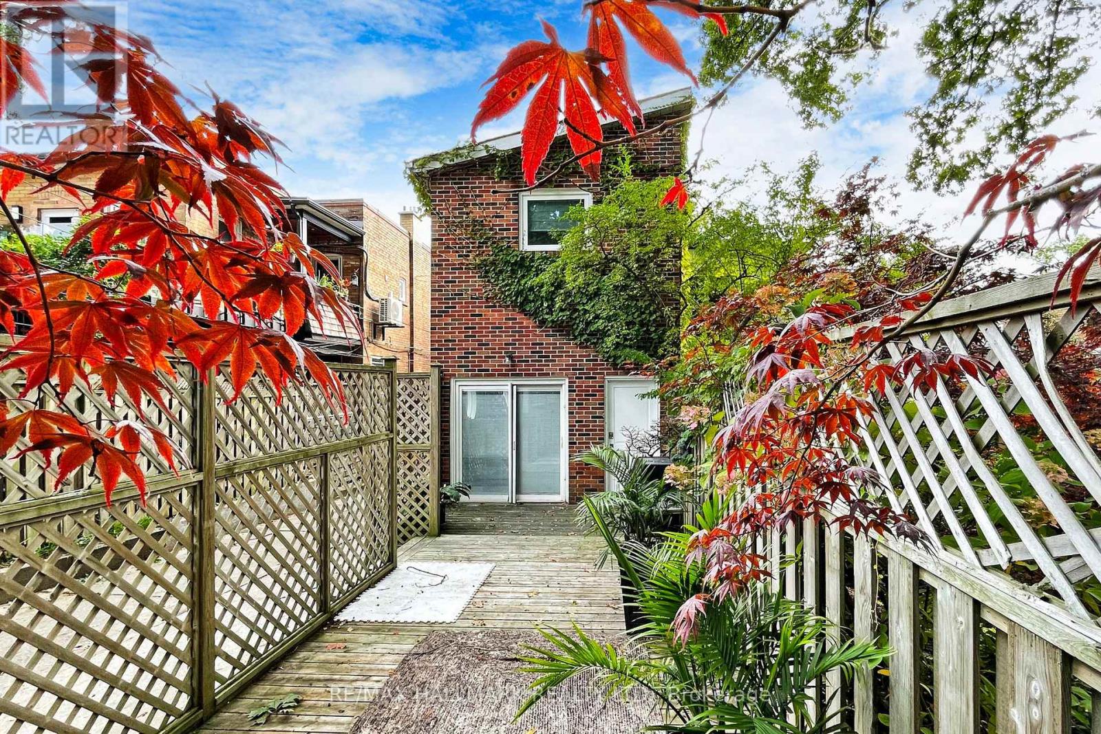 Main/second Floor - 20 Glenfern Avenue, Toronto, Ontario  M4E 1B7 - Photo 27 - E13777056