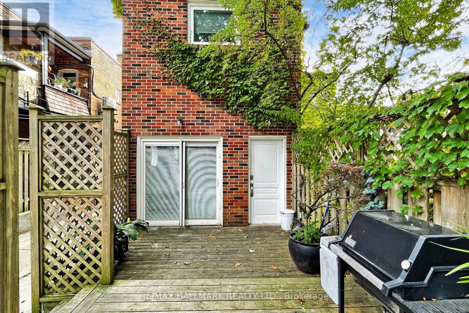 Main/second Floor - 20 Glenfern Avenue, Toronto, Ontario  M4E 1B7 - Photo 28 - E13777056