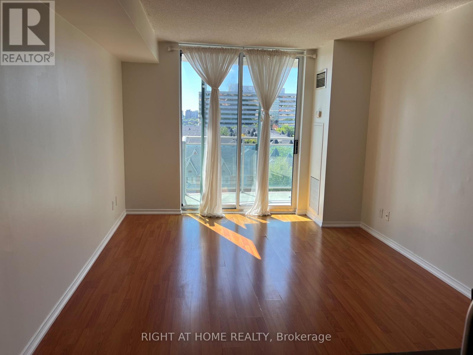 7d - 8 Rosebank Drive, Toronto, Ontario M1B 5Z3 - Photo 10 - E13777092