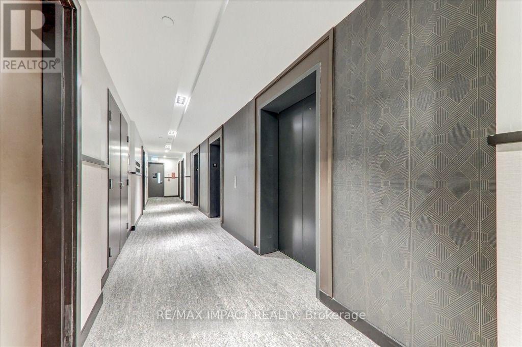 1605 - 474 Caladari Road, Vaughan, Ontario L4K 0R5 - Photo 4 - N13777036