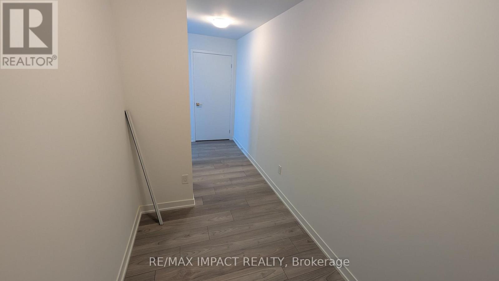 1605 - 474 Caladari Road, Vaughan, Ontario L4K 0R5 - Photo 5 - N13777036