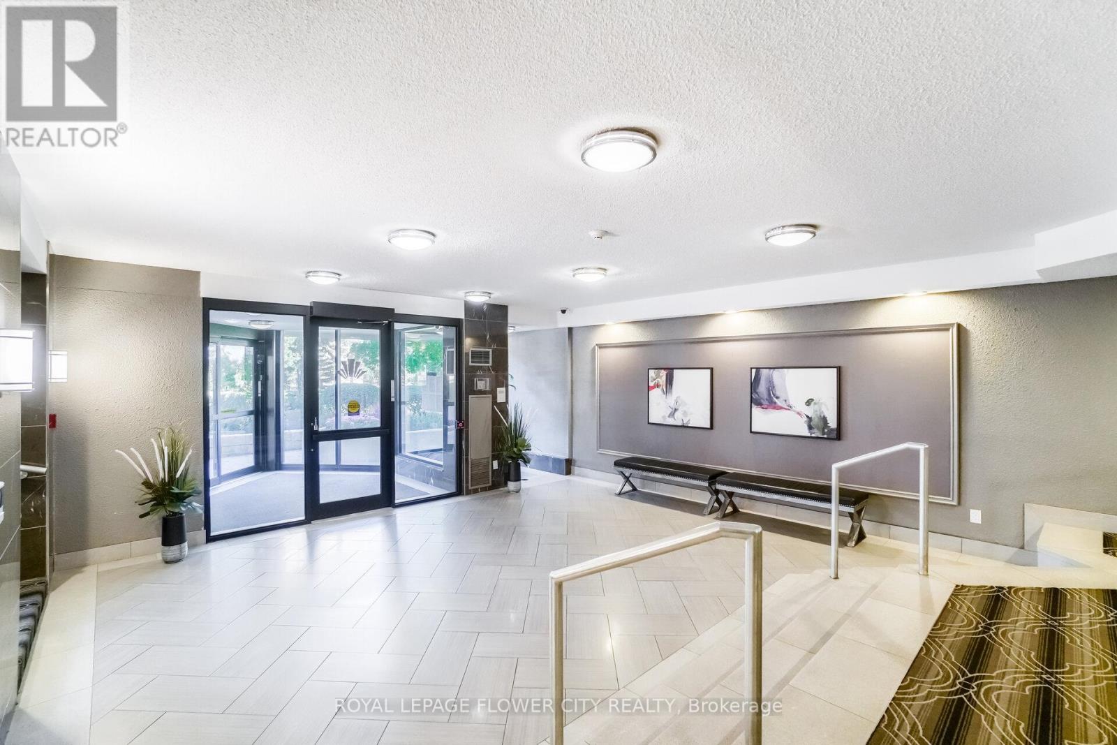 307 - 8 Lisa Street, Brampton, Ontario  L6T 4S6 - Photo 6 - W13777094