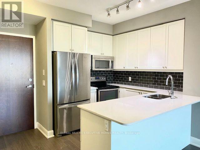 Unknown Address, ,    - Photo 5 - W13777040