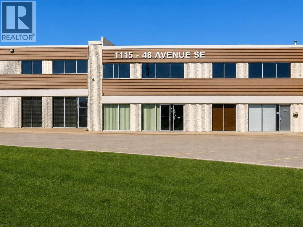4, 1115 48 Avenue SE, Calgary, Alberta  T2G 2A7 - Photo 1 - A2325441