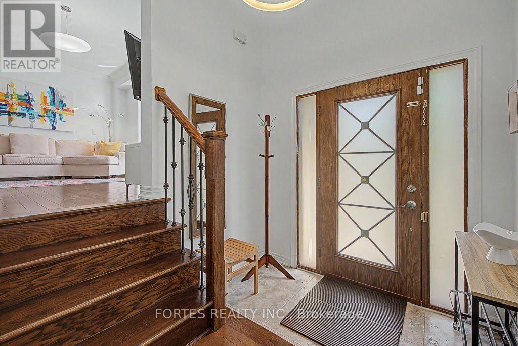 1160 Islington Avenue, Toronto, Ontario M8Z 4S7 - Photo 4 - W13775598
