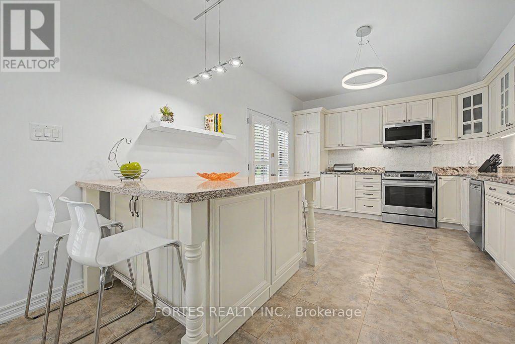 1160 Islington Avenue, Toronto, Ontario M8Z 4S7 - Photo 17 - W13775598