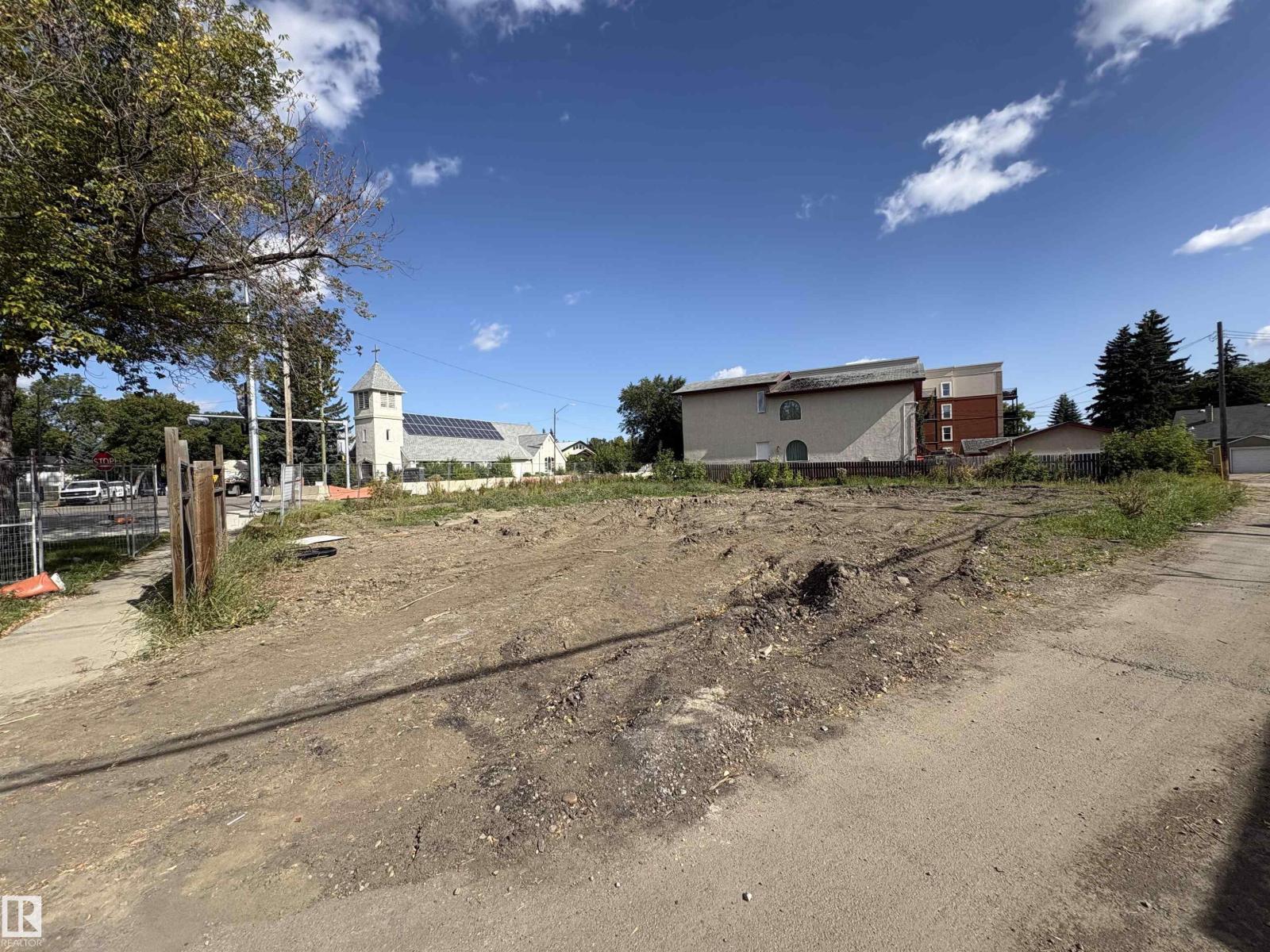 14431 Stony Plain Rd Rd NW, Edmonton, Alberta  T5N 3R8 - Photo 4 - E4508468