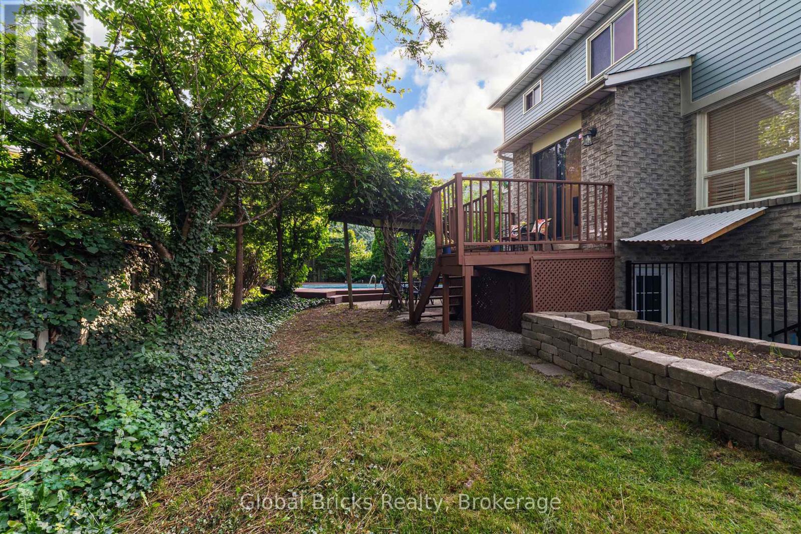 6190 Saltmarsh Court, Mississauga, Ontario  L5N 5V8 - Photo 39 - W13749124