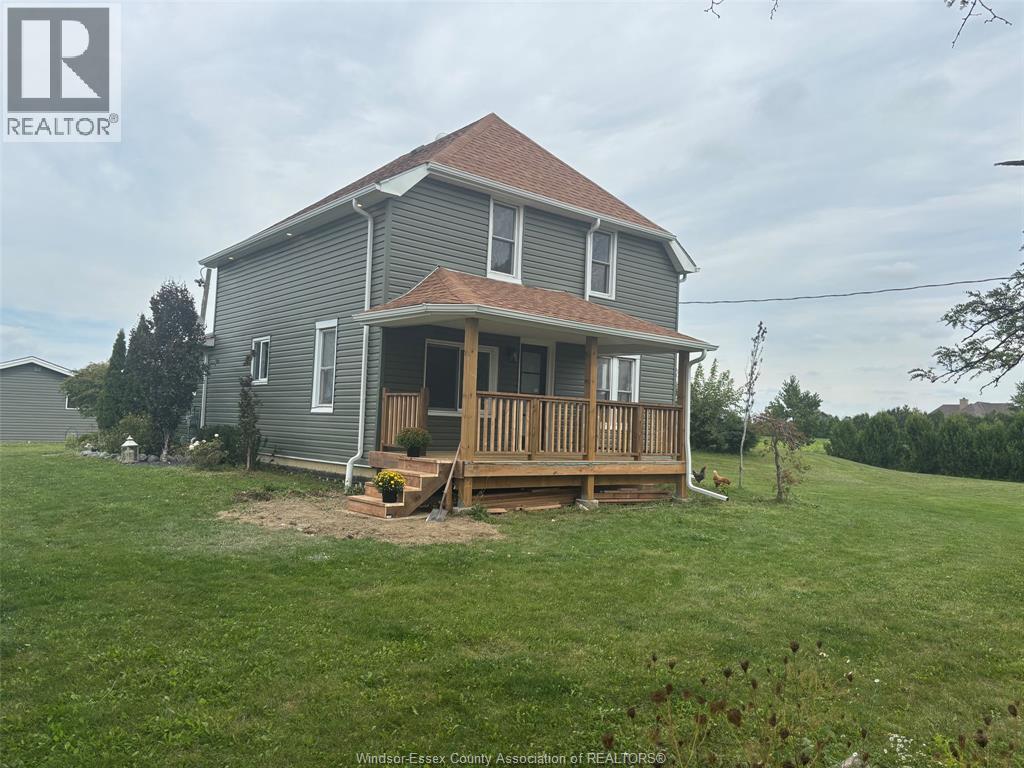 1138 South Middle, Lakeshore, Ontario  N0R 1V0 - Photo 2 - 26022360