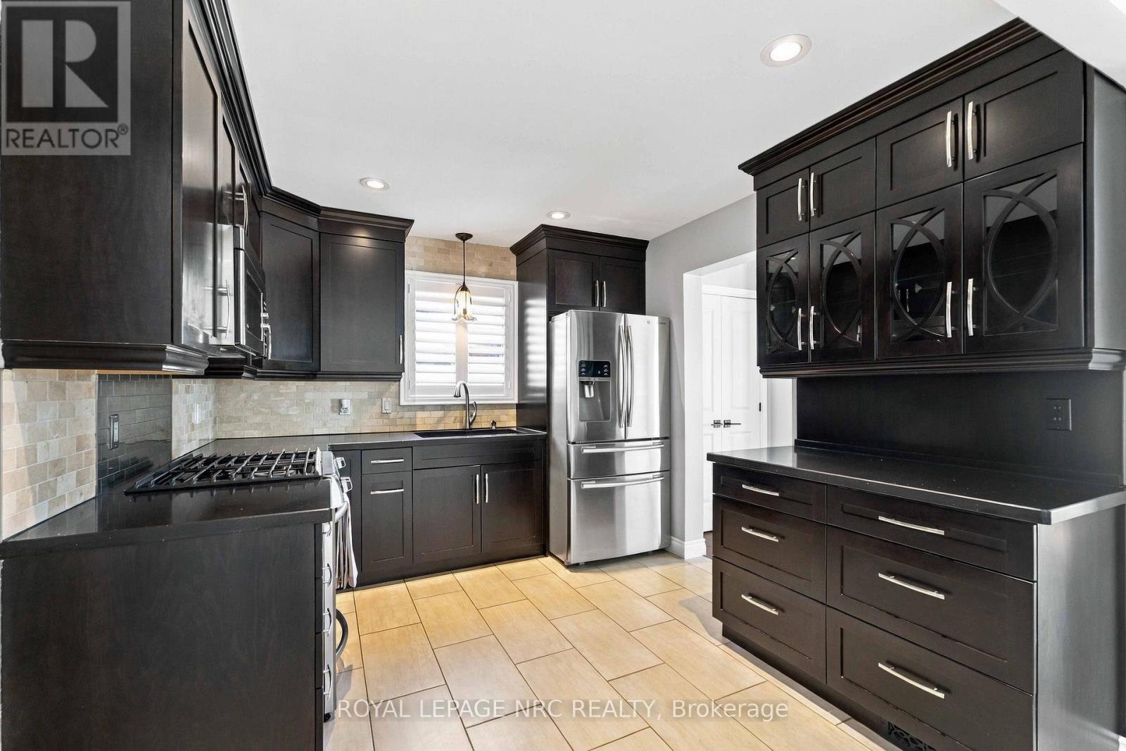 7689 Trackview Street, Niagara Falls (Ascot), Ontario L2H 2Z6 - Photo 17 - X13552330