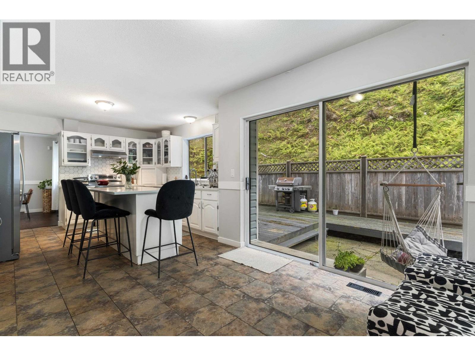 26280 Grant Avenue, Maple Ridge, British Columbia  V2W 1H2 - Photo 17 - R3164596