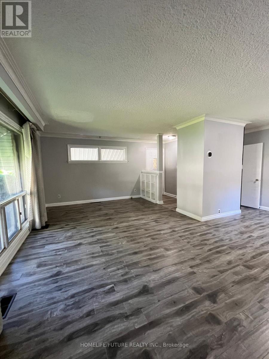Main - 21 Mackinac Crescent, Toronto, Ontario  M1J 1P8 - Photo 3 - E13777130