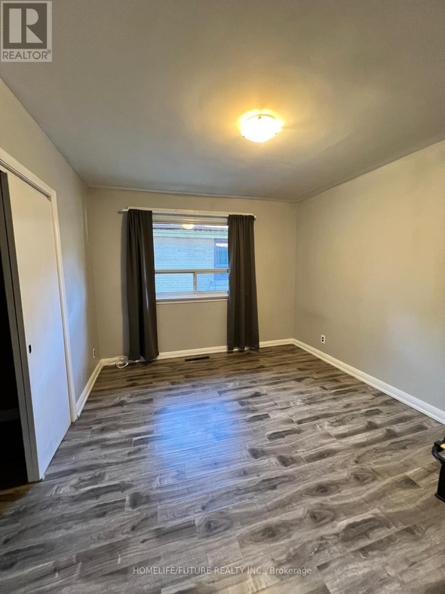 Main - 21 Mackinac Crescent, Toronto, Ontario  M1J 1P8 - Photo 6 - E13777130