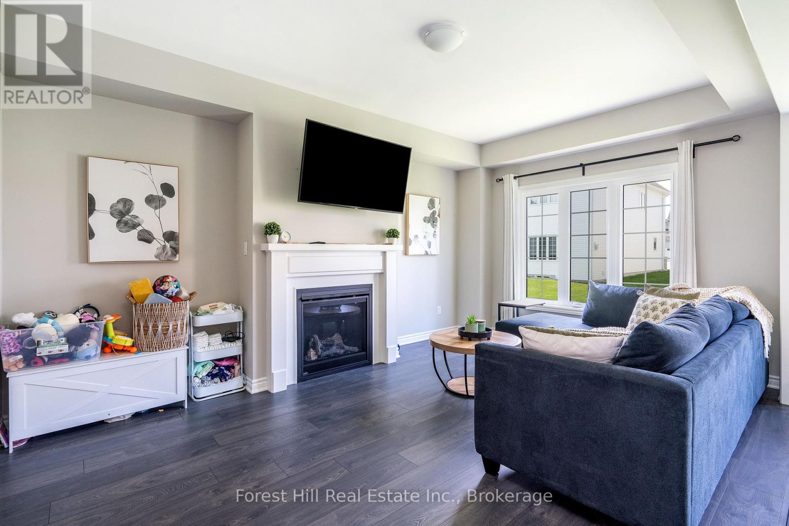 281 Springfield Crescent, Clearview (Stayner), Ontario  L0M 1S0 - Photo 4 - S13777116