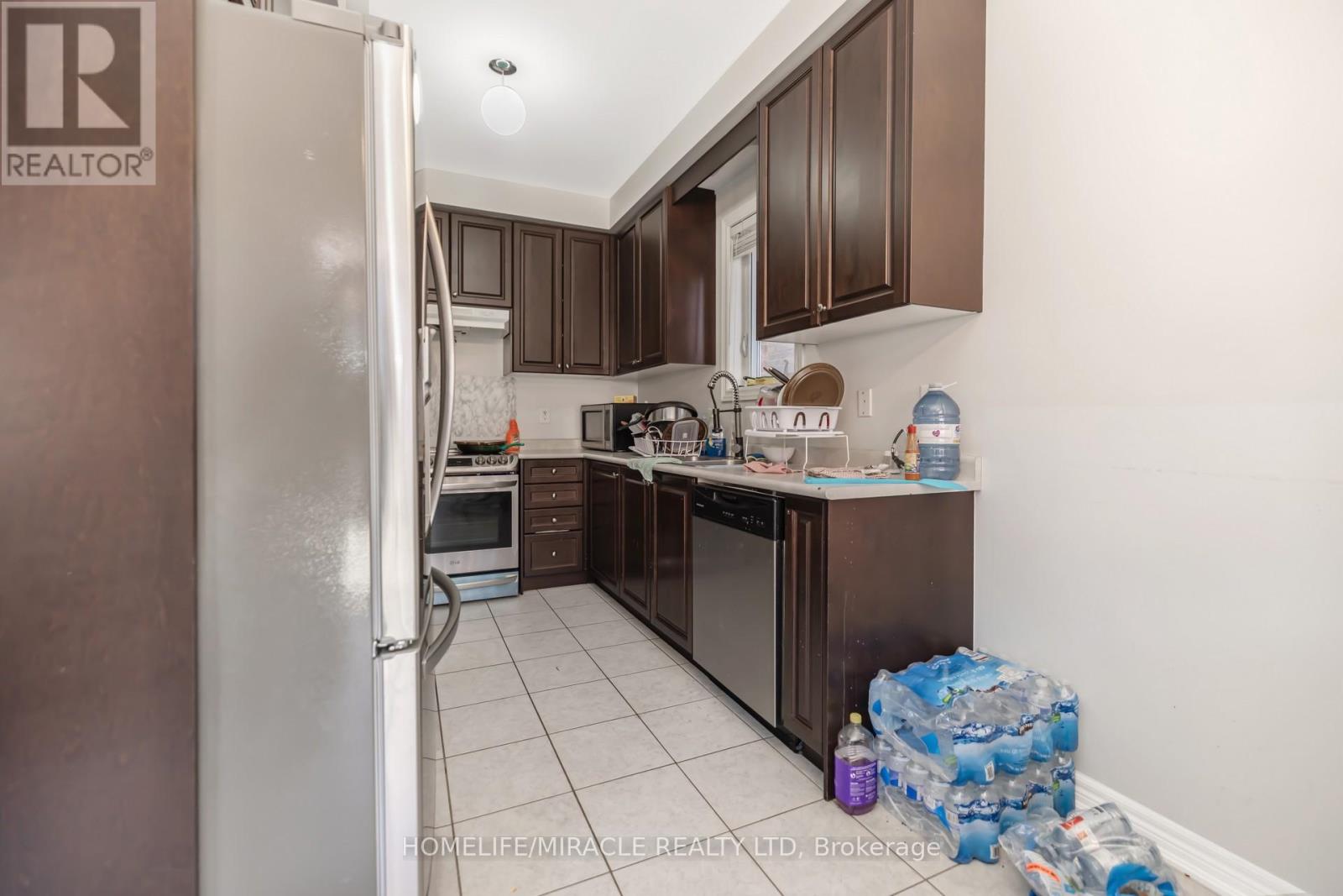 26 Altura Way, Brampton, Ontario  L6P 4A1 - Photo 12 - W13777120