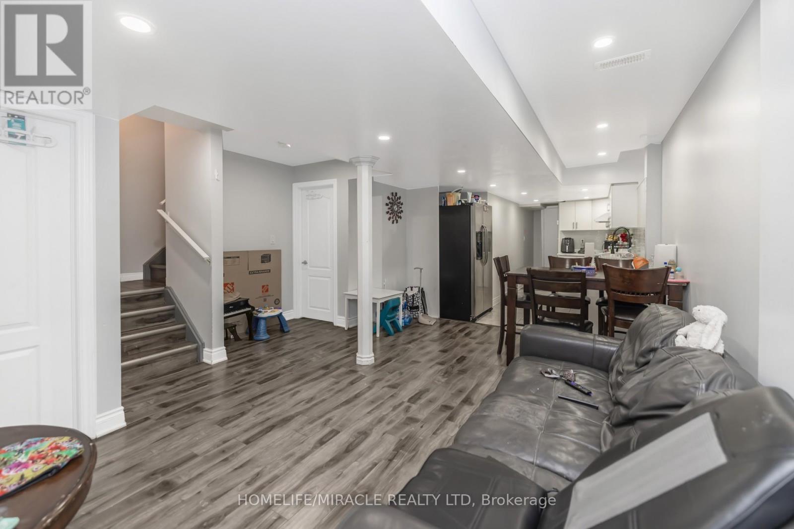 26 Altura Way, Brampton, Ontario  L6P 4A1 - Photo 19 - W13777120