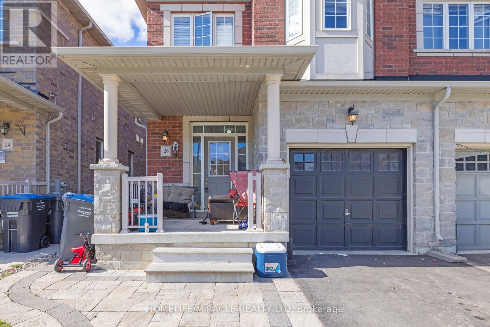 26 Altura Way, Brampton, Ontario  L6P 4A1 - Photo 3 - W13777120
