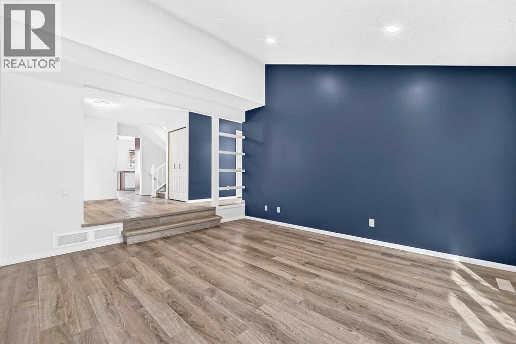 4351 58 Street NE, Calgary, Alberta  T1Y 4G2 - Photo 13 - A2344459