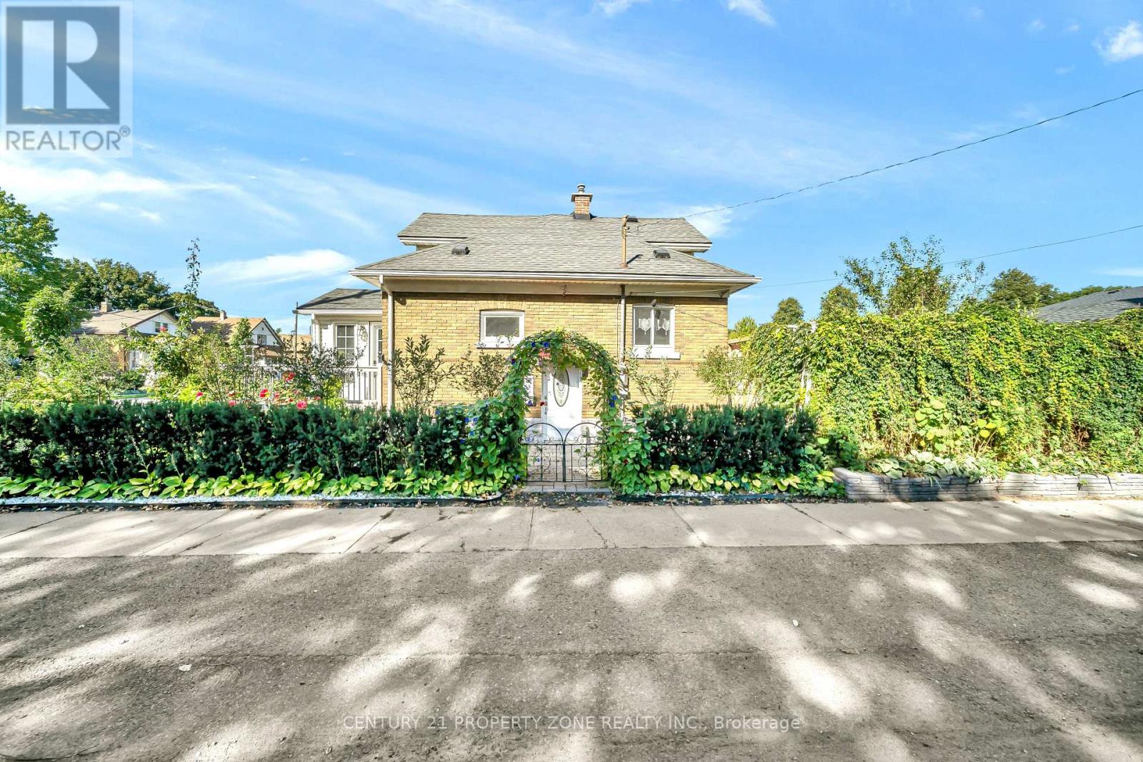 5977 Saint Marys Avenue, Niagara Falls, Ontario  L2J 1B8 - Photo 6 - X13777132