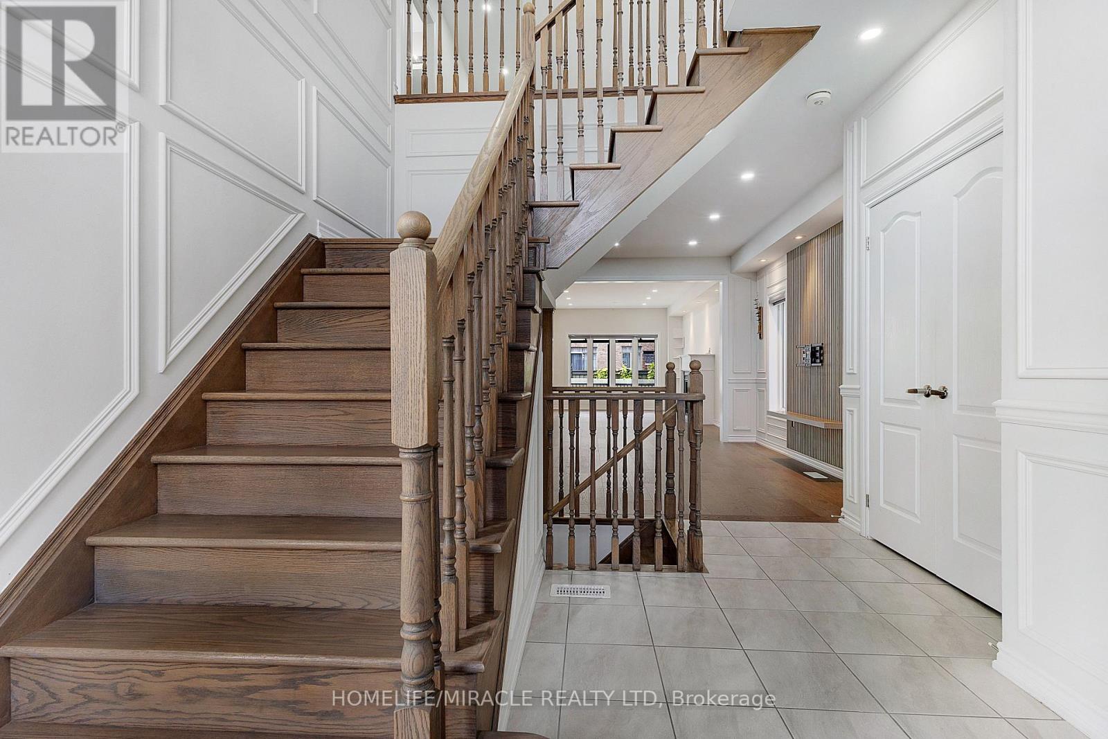Upper - 106 Dolobram Trail, Brampton, Ontario  L7A 4Y4 - Photo 6 - W13769880